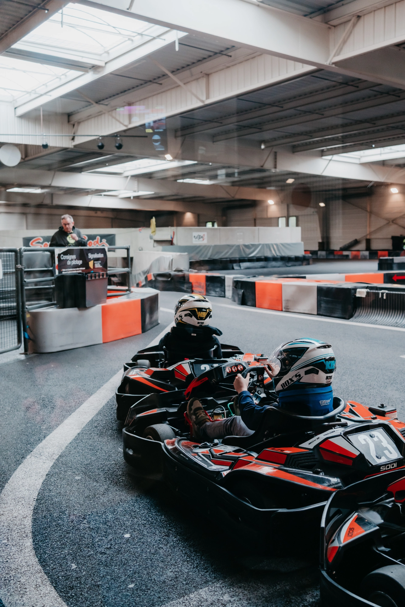 Karting de rennes - photo © Léa Navidi- agence Demain - Stage de pilotage